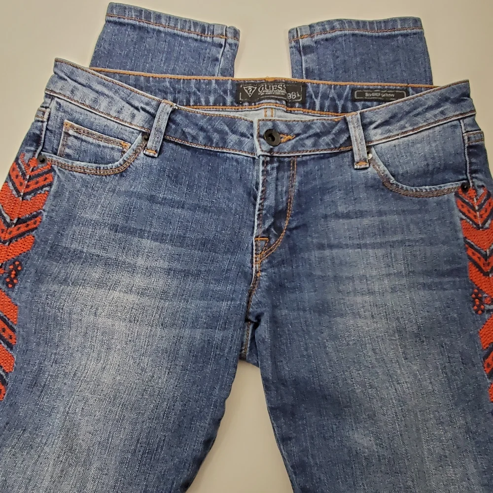 Guess 1981 Beverly- skinny embroidered side jeans Size 29